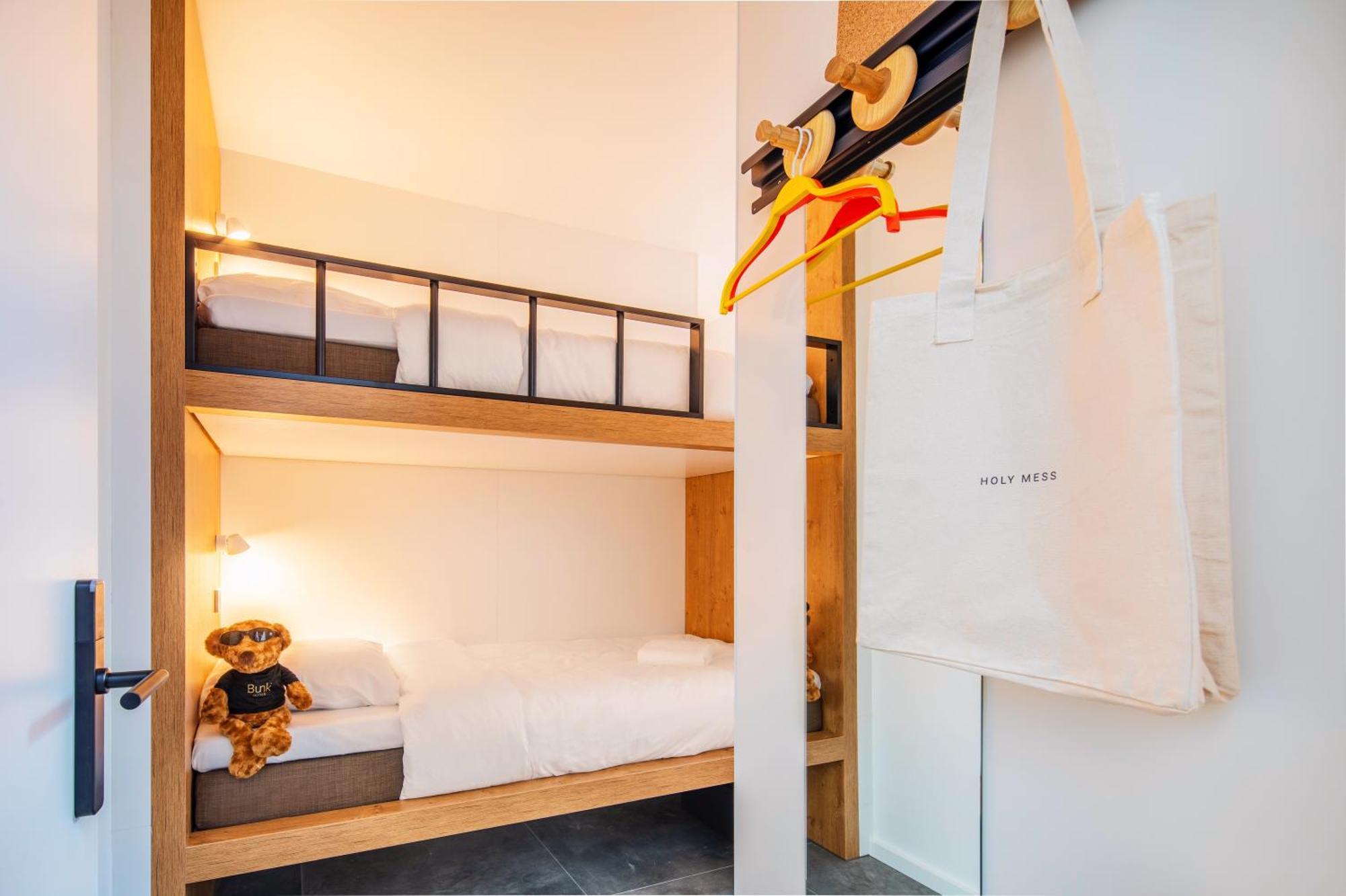 Bunk Hostel Амстердам Экстерьер фото