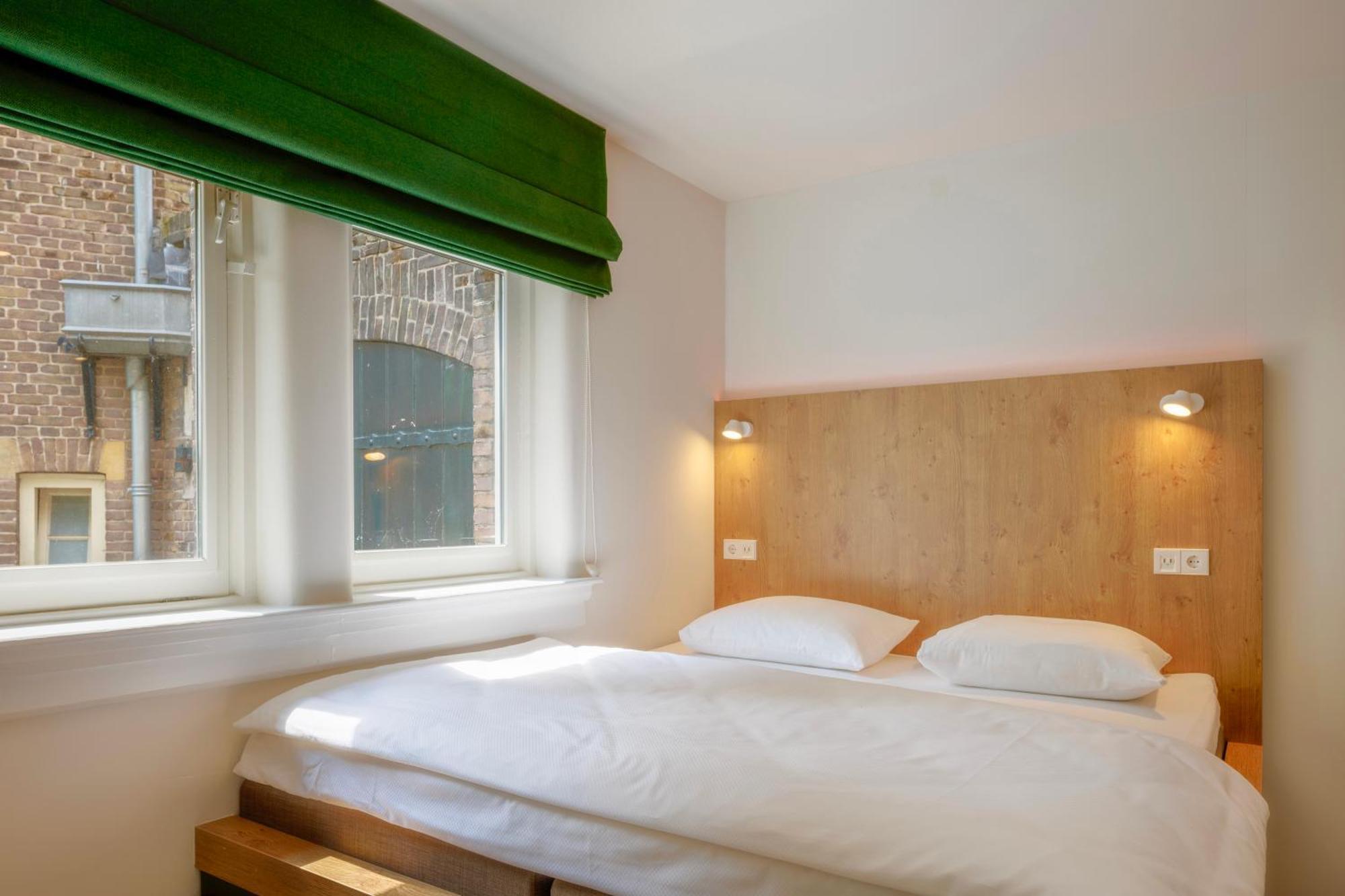Bunk Hostel Амстердам Экстерьер фото